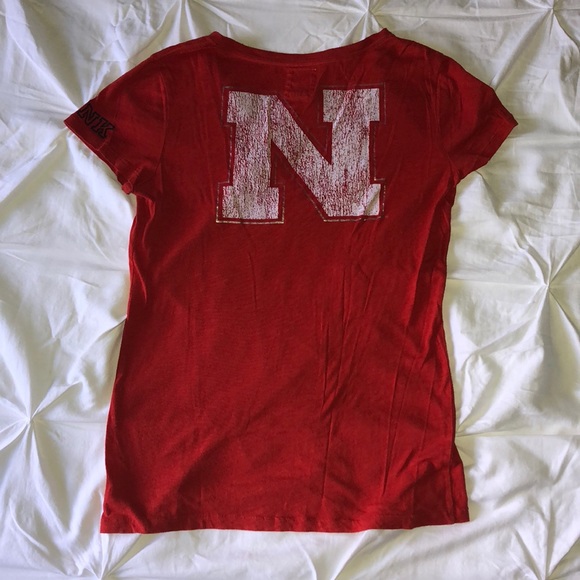 Husker V Neck Tee - Picture 2 of 3